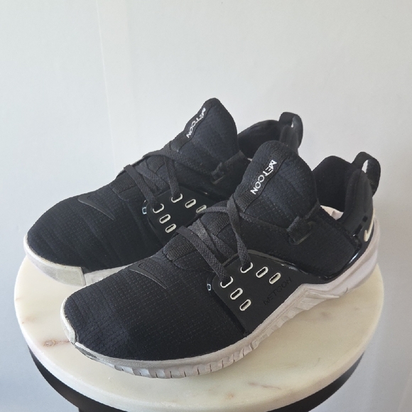 Nike free Shoes - Nike Free Women’s Black Metcon RN 5.0 Size 7.5